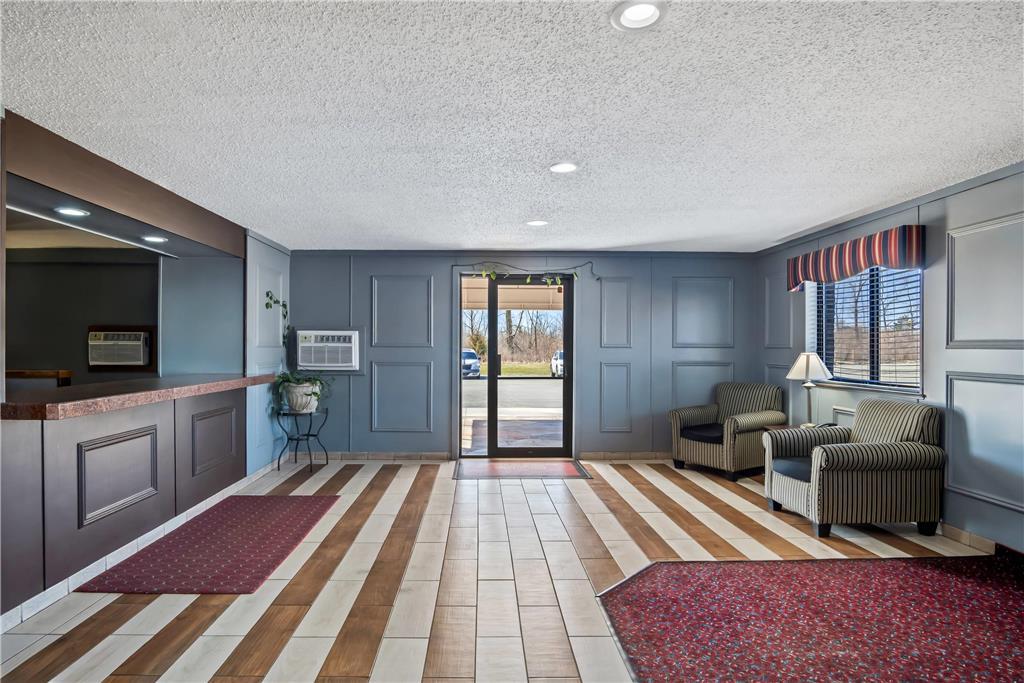 Econo Lodge Inn & Suites Auburn Интерьер фото