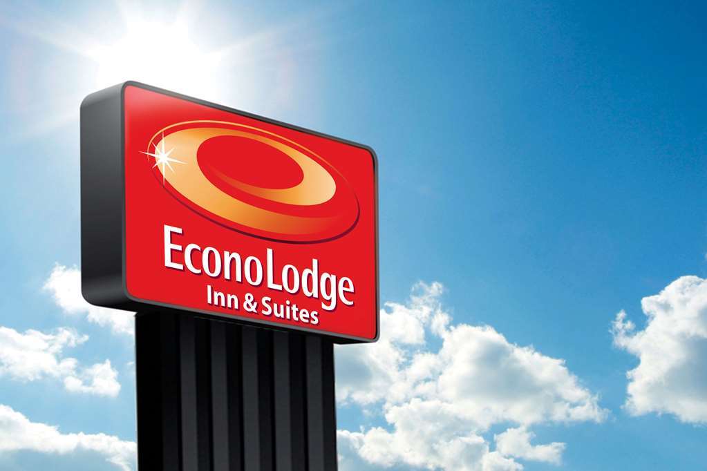 Econo Lodge Inn & Suites Auburn Экстерьер фото